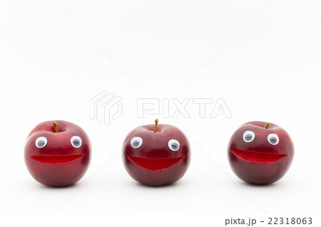 目玉シール・プラム:wiggly eyed plums 22318063
