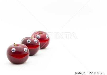 目玉シール・プラム:wiggly eyed plums 22318070