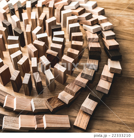 ドミノ ドミノ 22333210