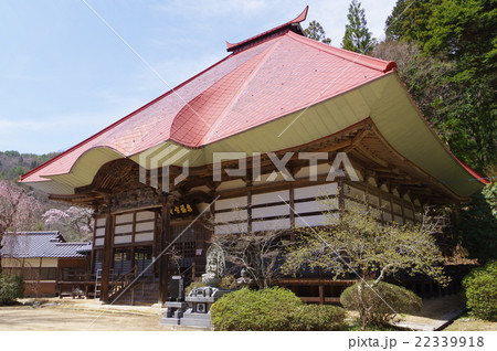 信州　安曇野の古刹　泉福寺　木曽義仲の創建　本堂　俯瞰　横 22339918