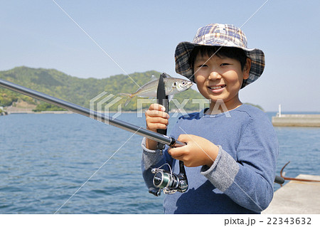釣り　こども　海釣り　子供 22343632