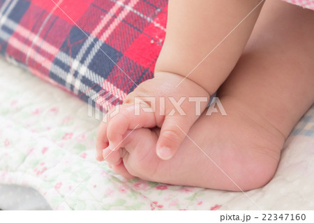 7 months old 22347160