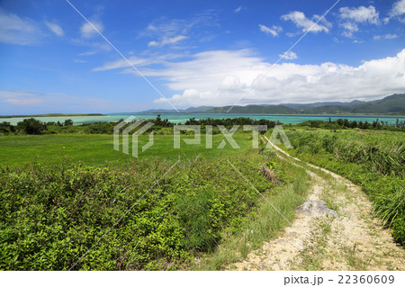 小浜島から見たヨナラ水道 22360609