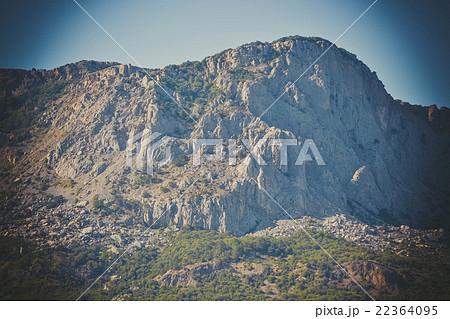 front view of a cliff 22364095