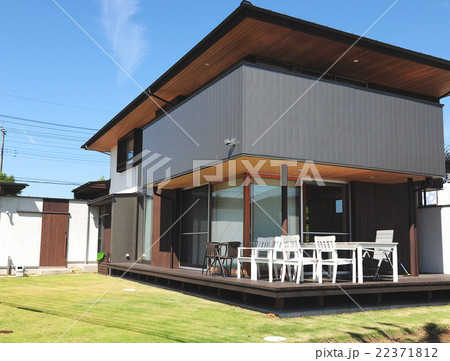 くつろげるウッドデッキ 22371812