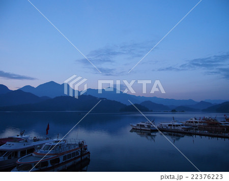 台湾 日月潭 南投県魚池郷 夜明け 台湾 日月潭 南投県魚池郷 夜明け 22376223