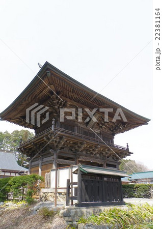 信州 上伊那 箕輪町の建築文化財 明音寺楼門 俯瞰 縦 1718年建造の三間一戸楼門 町文化財指定 信州 上伊那 箕輪町の建築文化財 明音寺楼門 俯瞰 縦 1718年建造の三間一戸楼門 町文化財指定 22381164