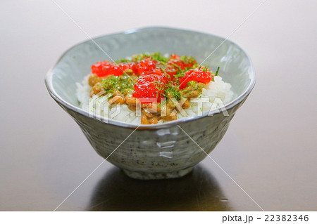 筋子、納豆ごはん 22382346