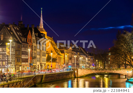 Embankment of the Ill river in Strasbourg - Alsace 22384941