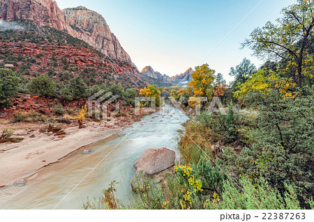 Sunrise at the Watchman Zion N.P. in Fall Sunrise at the Watchman Zion N.P. in Fall 22387263