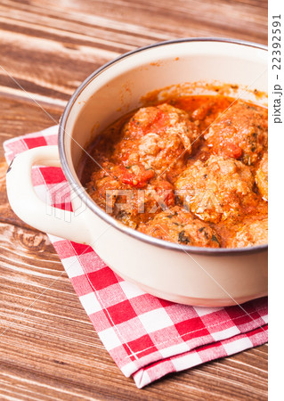 Meatballs with tomato sauce 22392591