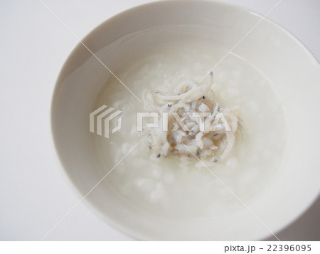 赤ちゃんの離乳食 しらす粥 赤ちゃんの離乳食 しらす粥 22396095
