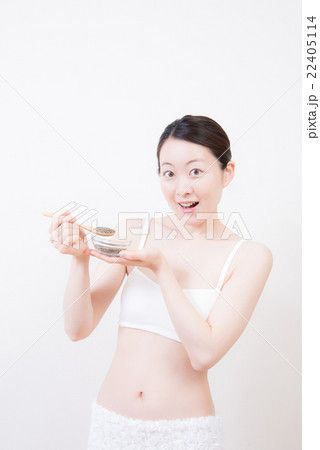 チアシード　女性 22405114