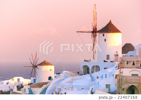 Oia at sunset, Santorini, Greece 22407168