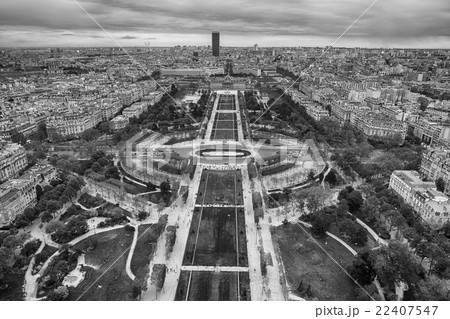 Paris aerial view landscape panorama in b&w 22407547