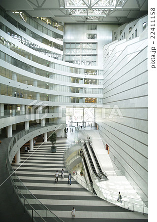 アクロス福岡の吹き抜け内観 22411158