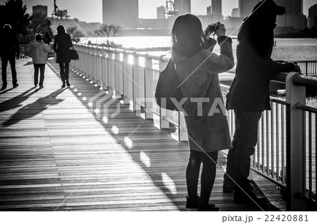 Silhouette of a couple selfie on balcony bridge. 22420881