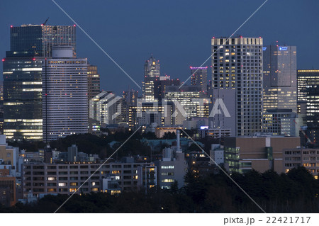 東京都市風景 新宿から超望遠で望む 赤坂 溜池 方面 夜景の写真素材