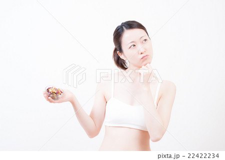 ドライフルーツ　女性 22422234