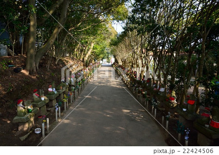 三ヶ根山山頂 地蔵尊 三ヶ根山山頂 地蔵尊 22424506