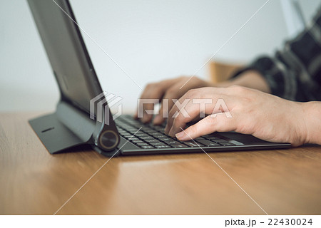 女性 22430024