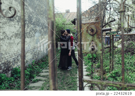 Young beautiful couple 22432619