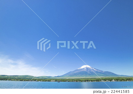 山中湖から見た富士山 快晴の富士山 山中湖から見た富士山 快晴の富士山 22441585