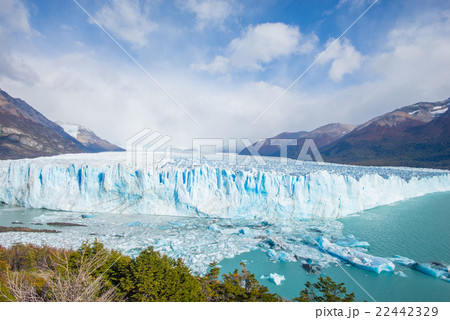 ペリトモレノ氷河 22442329