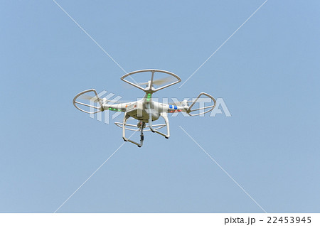 ドローンの飛行 ドローンの飛行 22453945