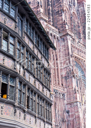 Cathedrale Notre-Dame de Strasbourg, France 22454583