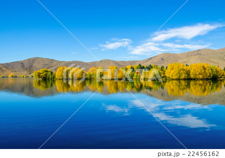 Autumn reflections at Wairepo Arm, Lake Ruataniwha Autumn reflections at Wairepo Arm, Lake Ruataniwha 22456162