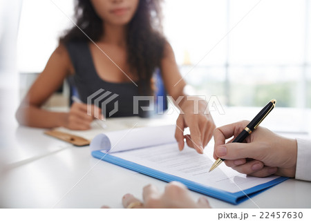 Signing agreement Signing agreement 22457630