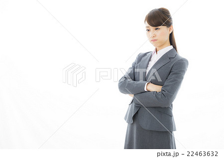 悩む新入社員 悩む新入社員 22463632