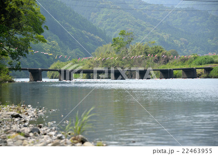 四万十川上流の沈下橋 22463955