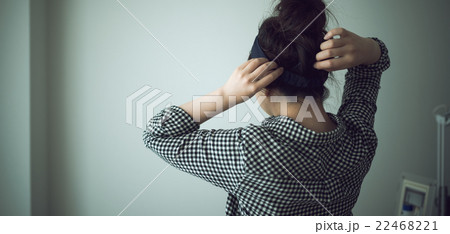 お団子ヘア 22468221