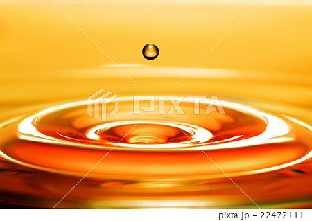 黄昏色の波紋 22472111