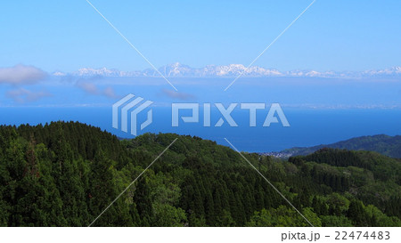 海越えの立山連峰 22474483