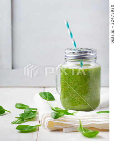 Spinach smoothie Healthy drink in glass jar 22475930