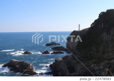 天狗の鼻から見た足摺岬灯台 22478083