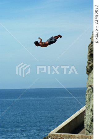 Ciff diver. 22480027