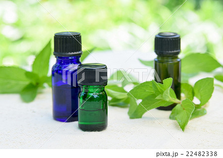 精油とハーブ 22482338