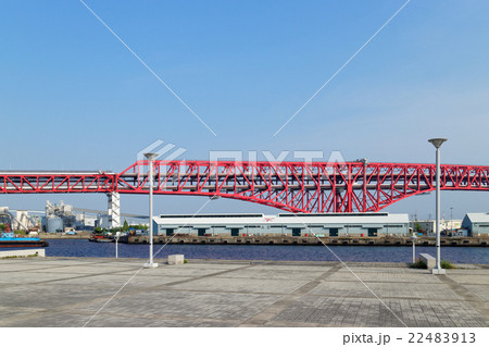 大阪港 港大橋と倉庫群 22483913