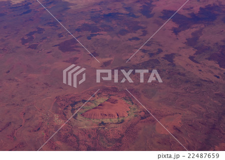 オーストラリア エアーズロック 空撮 オーストラリア エアーズロック 空撮 22487659