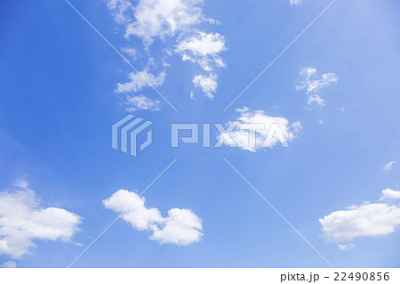 青空 空 雲 春の空 背景 背景素材 3月の写真素材