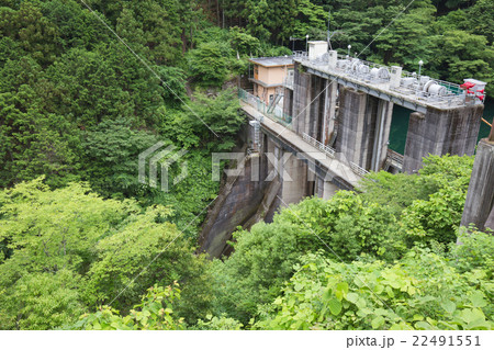 奥多摩の白丸ダム 22491551
