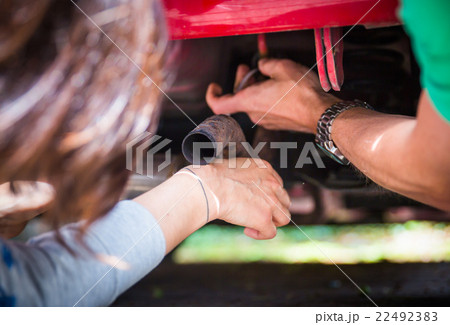 do-it-yourself car repair 22492383