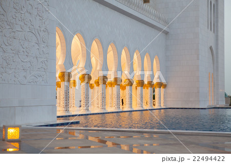 Grand Sheikh Zayed Mosque at sunset, Abu Dhabi 22494422