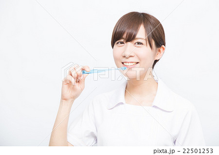 看護師の女性 看護師の女性 22501253