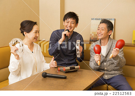 カラオケ 22512563