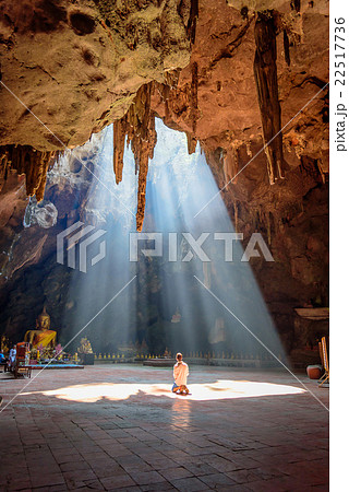 Khao Luang cave in Phetchaburi, Thailand Khao Luang cave in Phetchaburi, Thailand 22517736